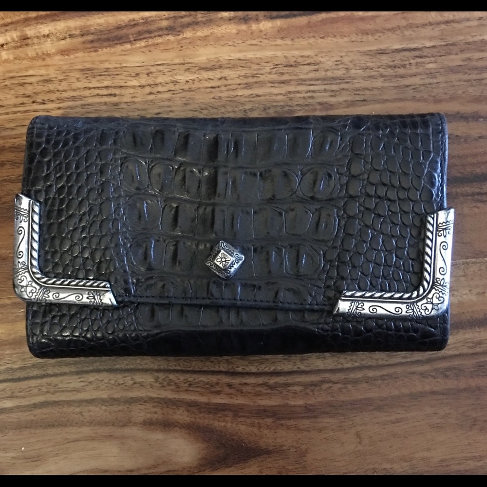 Brighton wallet
